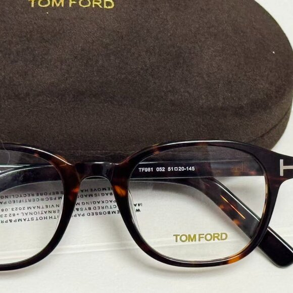 Tom Ford Tortoise Round Glasses - Viral Y2K Babe Vib